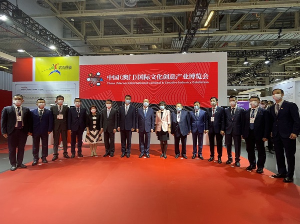 贺特首巡馆(贸促会馆)4.jpg 爱丫爱丫影院